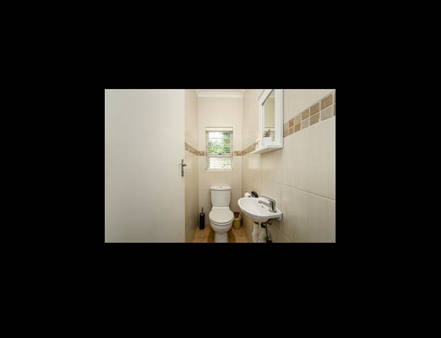 1 bed property to rent in NEWTON PARK